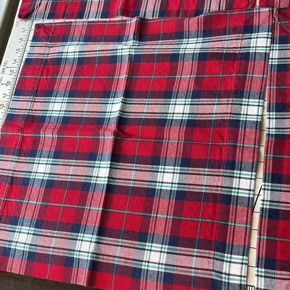 4 square (19" x 19"), red/white/blue plaid napkins - Picture 13 of 13